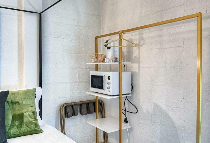 The Oleander Hotel Room 8