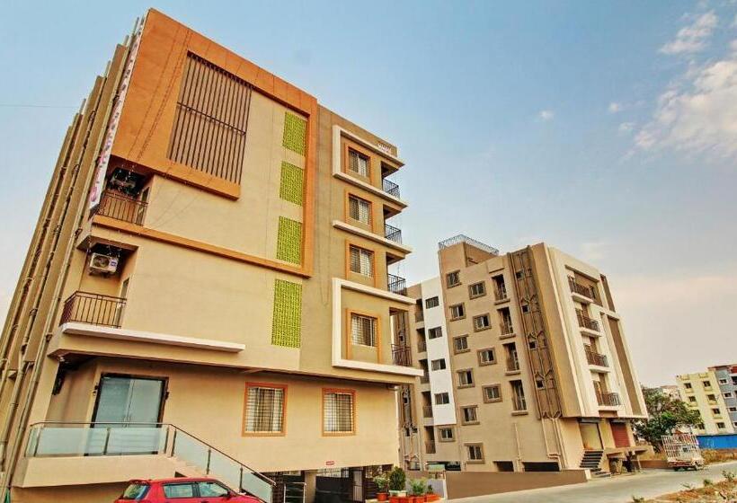 ホテル Treebo Royal Imperio