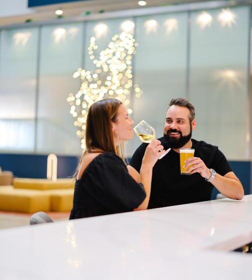 هتل Voco Chicago Downtown, An Ihg