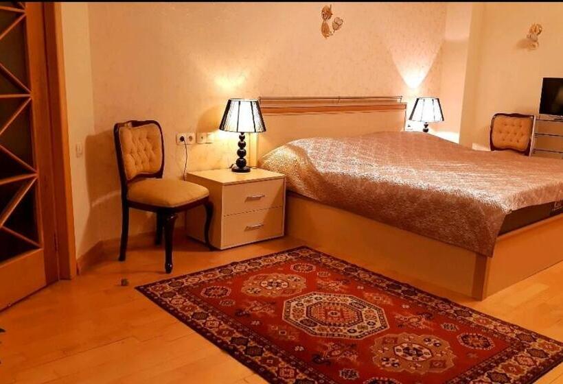 펜션 Monument Guesthouse