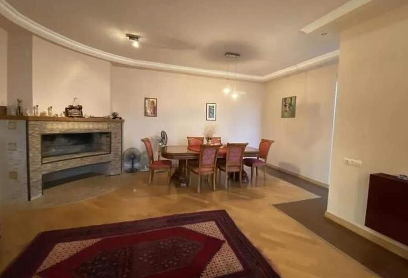 펜션 Monument Guesthouse