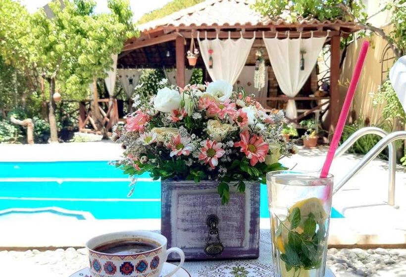 펜션 Monument Guesthouse