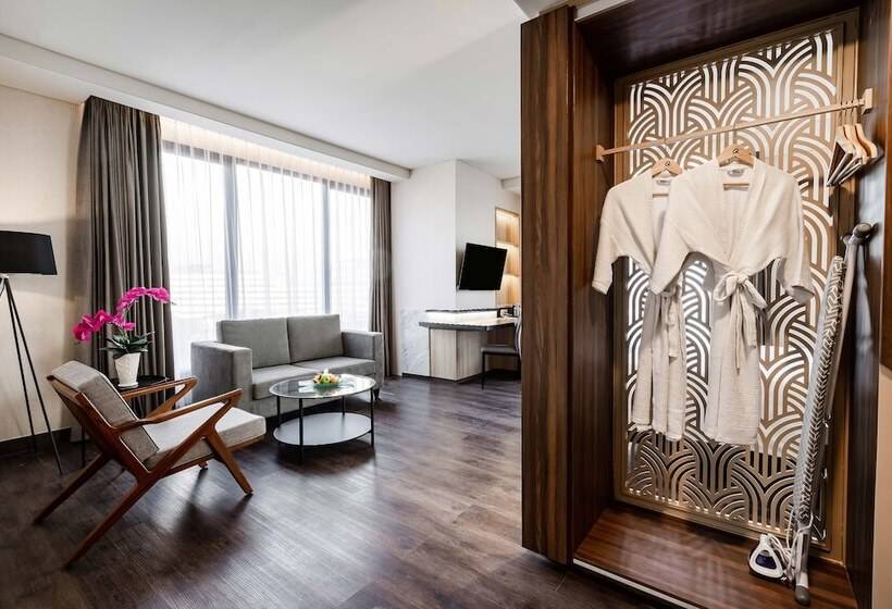 酒店 Quest Prime Pemuda   Semarang