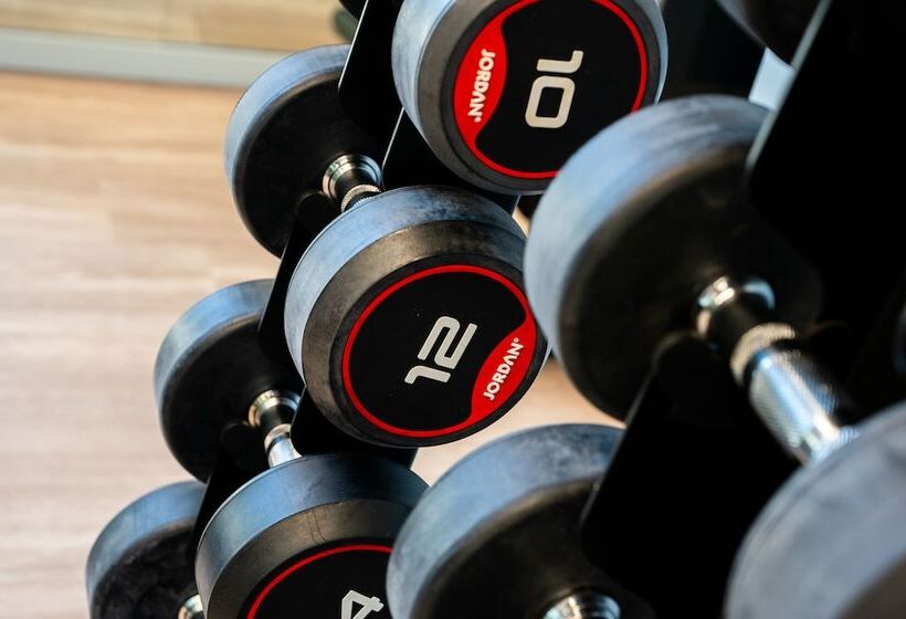 Staycity Aparthotels Paris La Defense