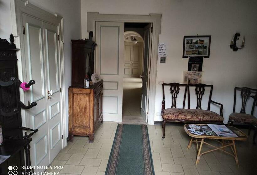 住宿加早餐  Antica Dimora Palazzo Rovitti