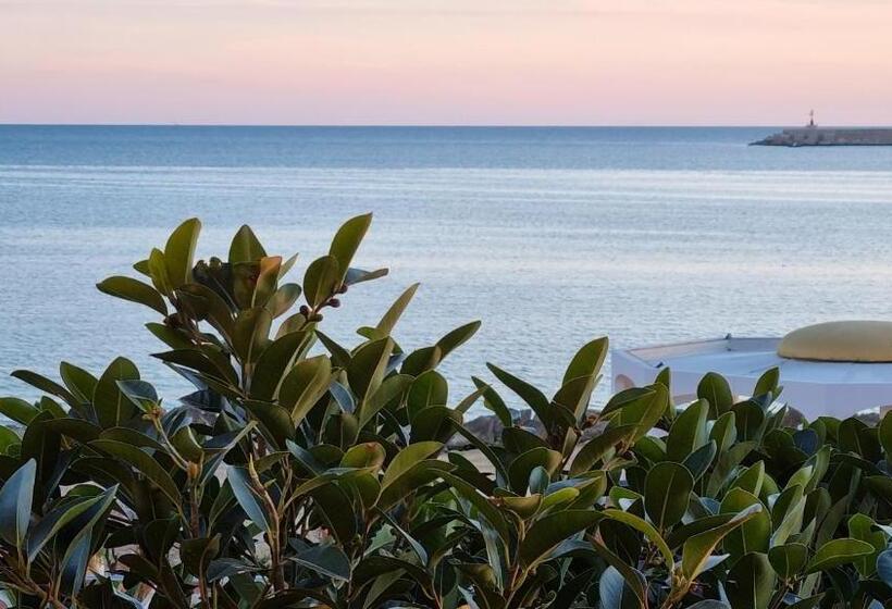 مبيت وإفطار Kalibia Rooms And Suites