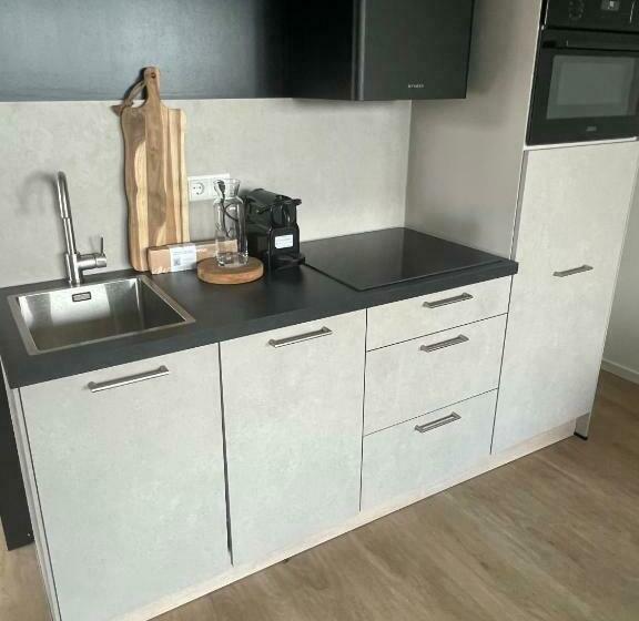 צימר Plassenzicht Logies & Sloepverhuur