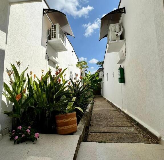 مبيت وإفطار Tacaloa Inn Experience