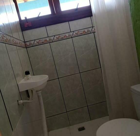 Girassol Hostel By Katita