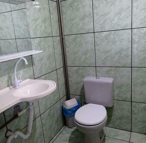 Girassol Hostel By Katita