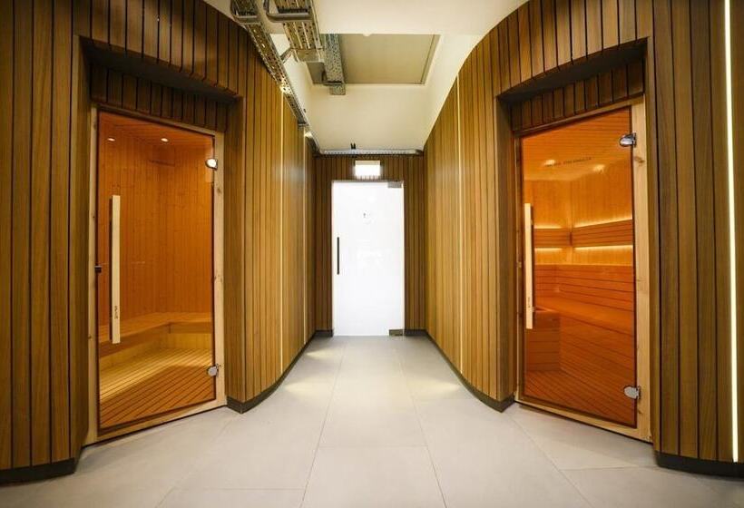 Отель Boutique Aquarel