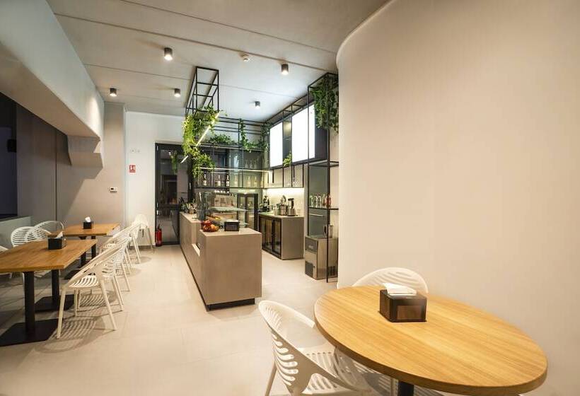 Отель Boutique Aquarel