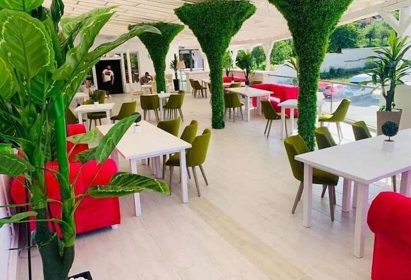 Отель Boutique Aquarel