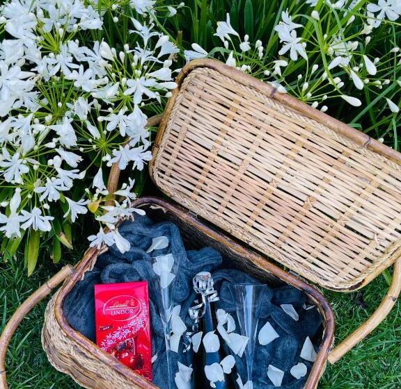 فندق Farm Stay Maple Cottage At Wilindi Estate