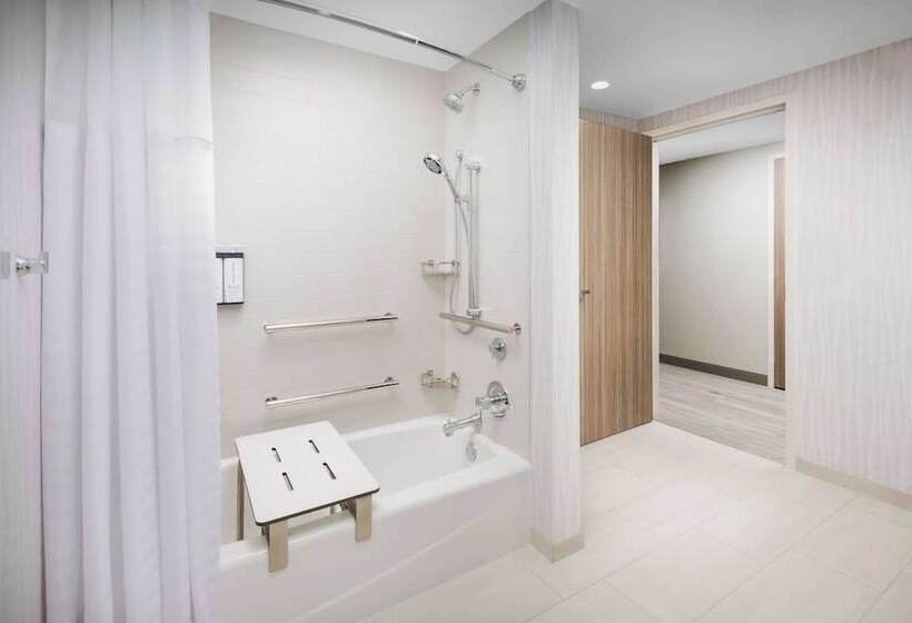 فندق Hyatt Place Panama City Beach   Beachfront