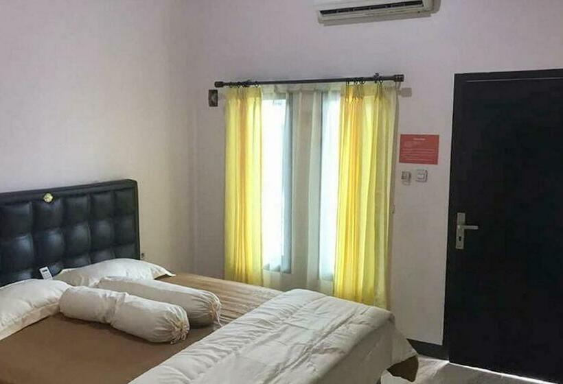 هتل Marthine Residence Syariah Redpartner