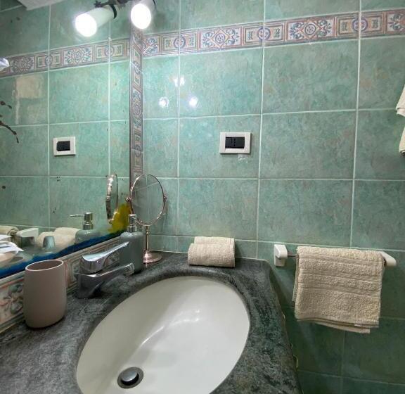 פנסיון Camera Buono