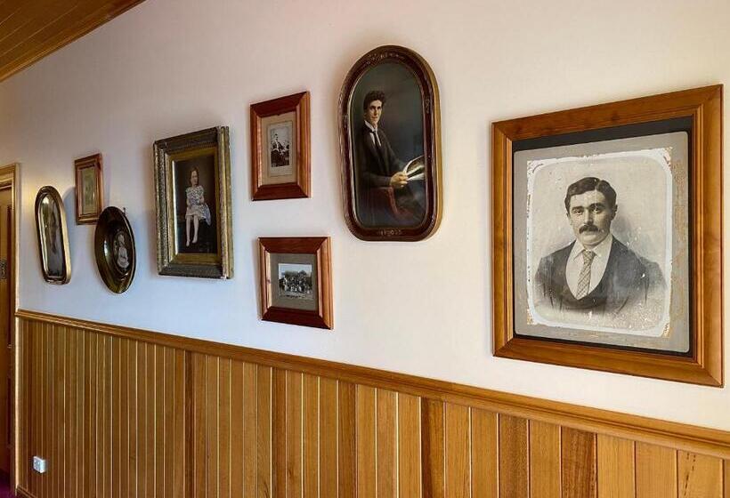 Пансион Hanlon Guest House