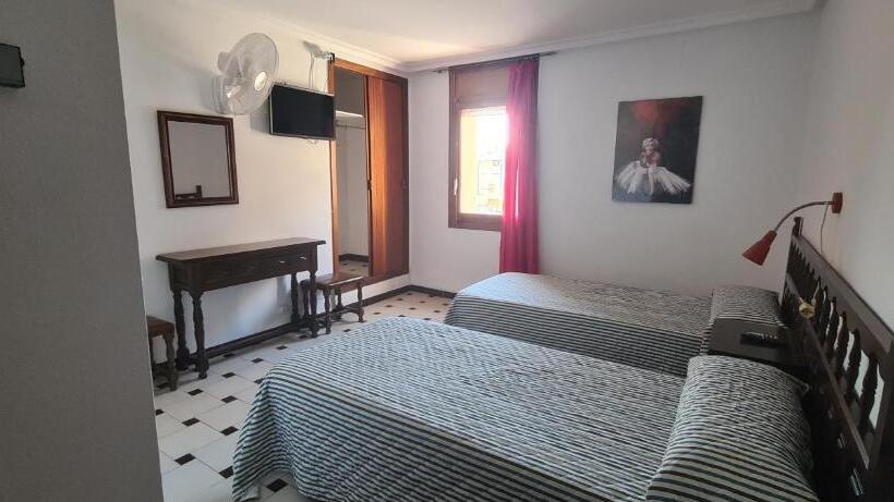 بنسيون Hostal El Molino