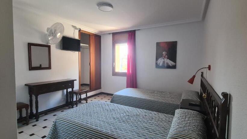 بنسيون Hostal El Molino