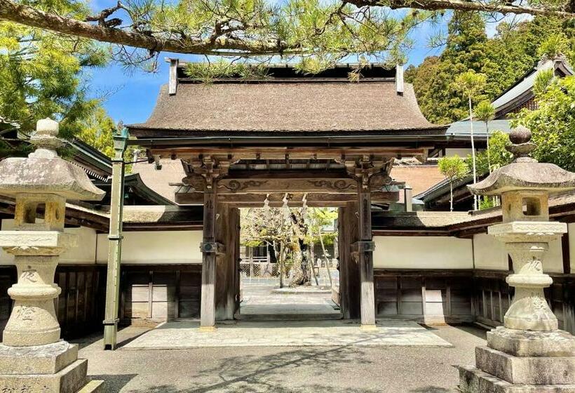 Ryokan 高野山 宿坊 龍泉院  Koyasan Shukubo Ryusenin