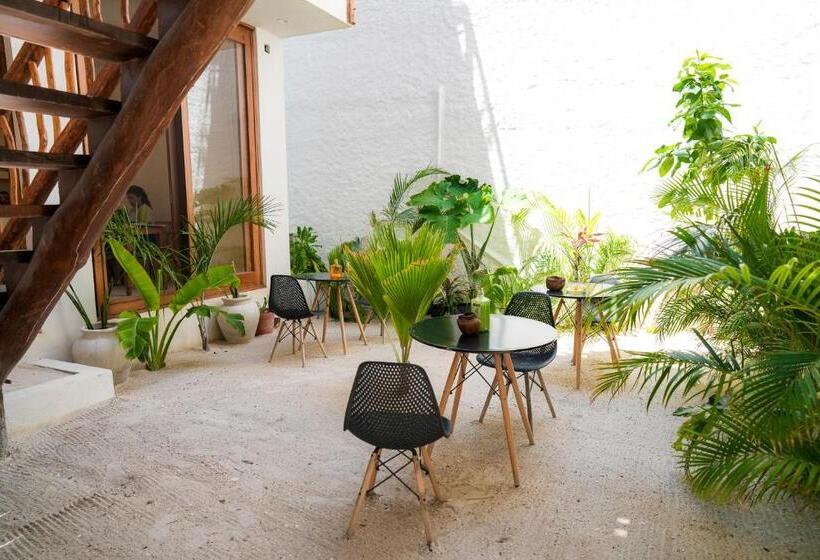 Tikul Hotel Boutique