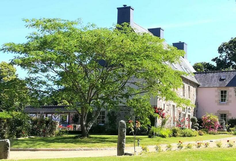 مبيت وإفطار Kergroaz Maner Classé 5 épis Table D Hôtes Manoir Dans Parc Paysagé Jacuzzi En Plein Air Bornes Véhi