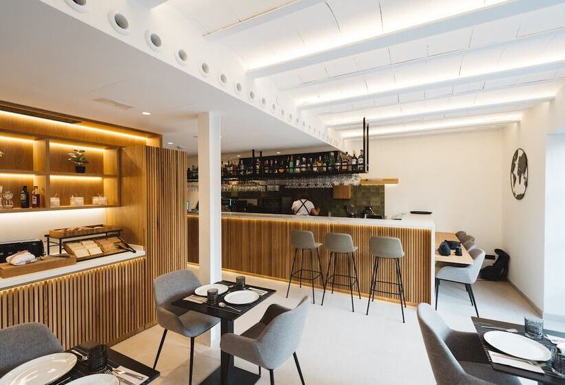 Boutique Hotel Petit Montisión