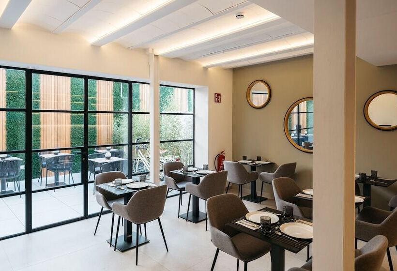 Boutique Hotel Petit Montisión