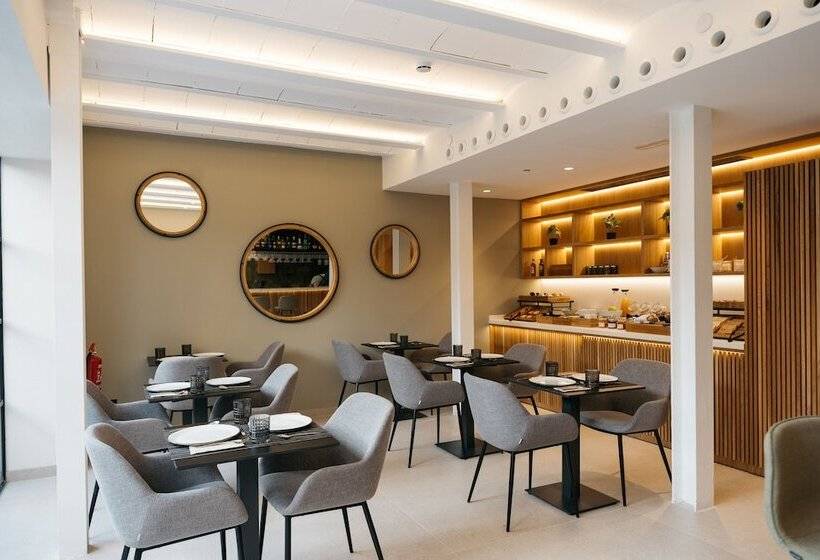 Boutique Hotel Petit Montisión