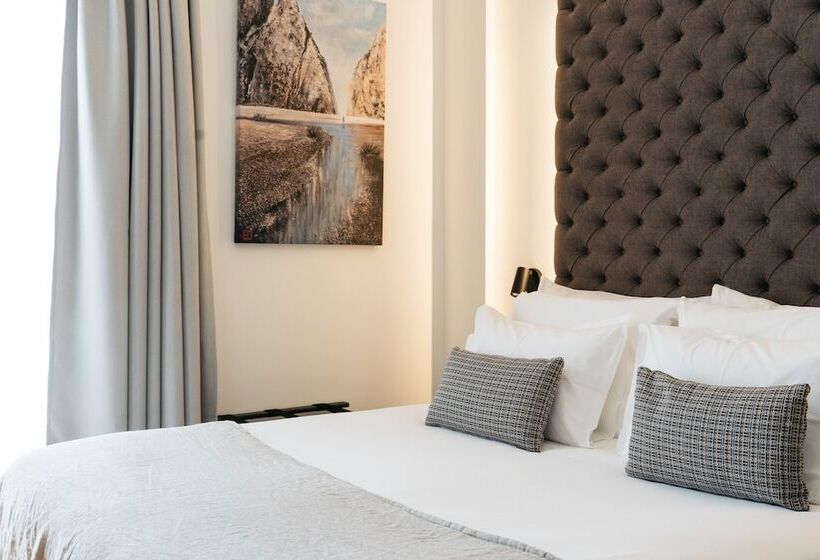 Boutique Hotel Petit Montisión