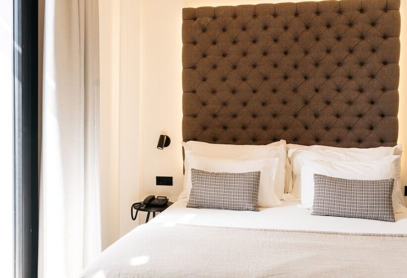 Boutique Hotel Petit Montisión