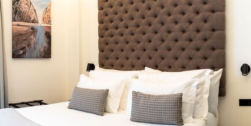 Boutique Hotel Petit Montisión