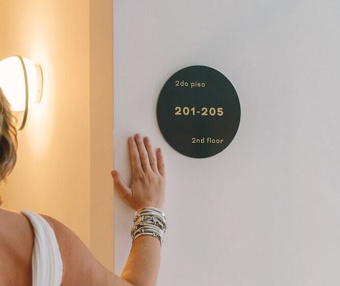 Boutique Hotel Petit Montisión