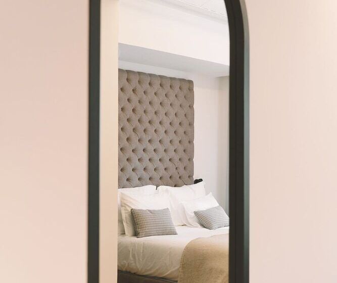 Boutique Hotel Petit Montisión