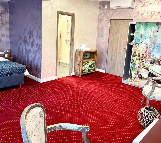 Отель City Break