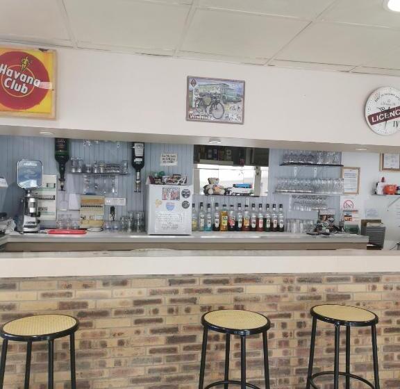 ホテル Le Relais De L Aiguillon