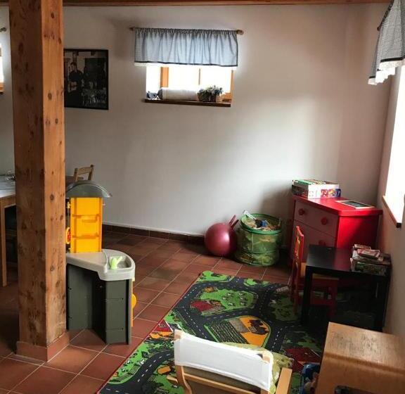 פנסיון Samota U Hadince