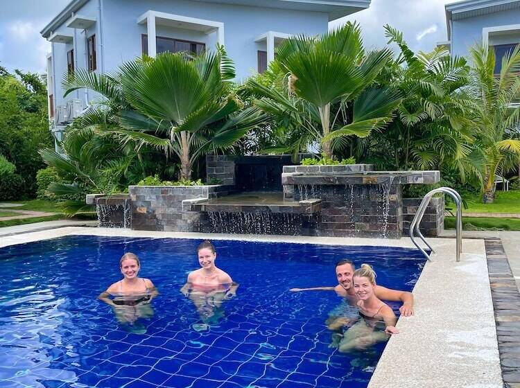 Red Picnic Hostel Panglao