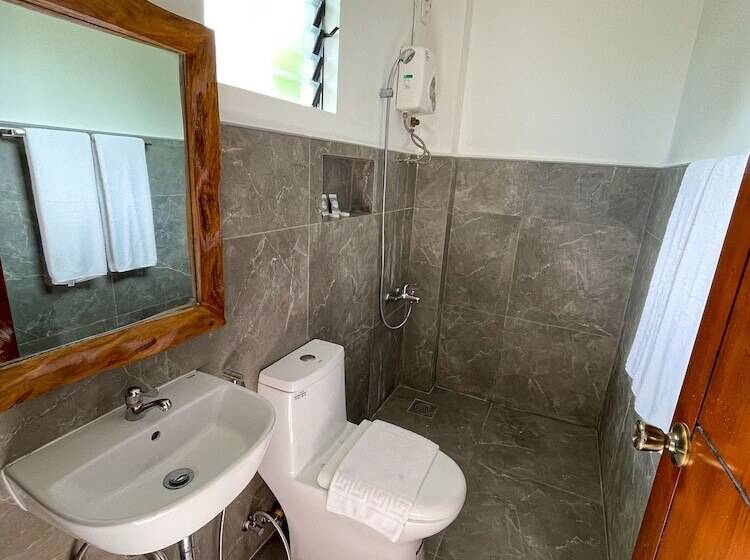 Red Picnic Hostel Panglao