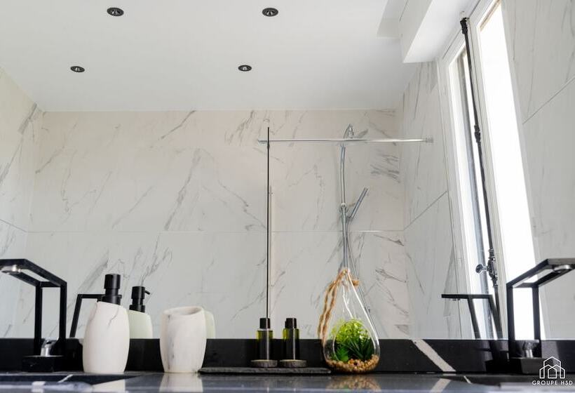 ベッドアンドブレックファースト Le Domaine De Montmorency