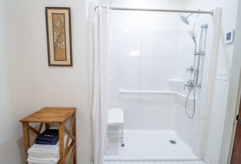 Отель Pert House