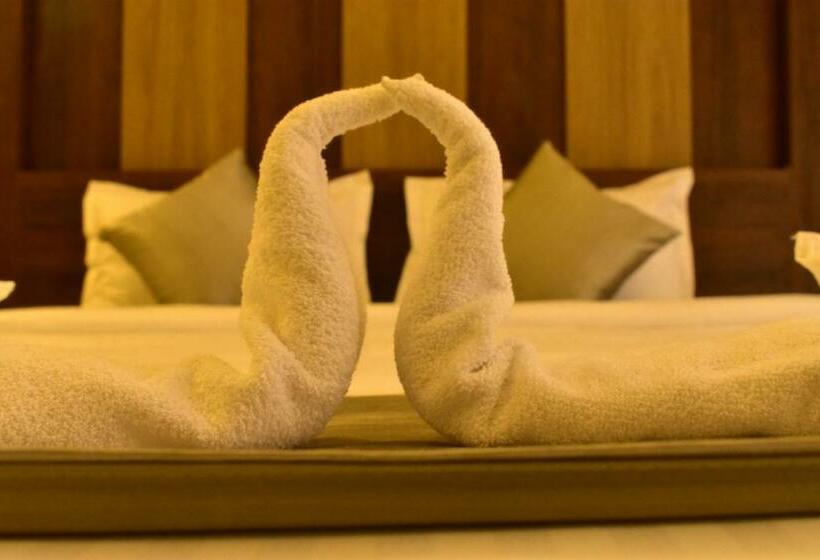 هتل Ridley International