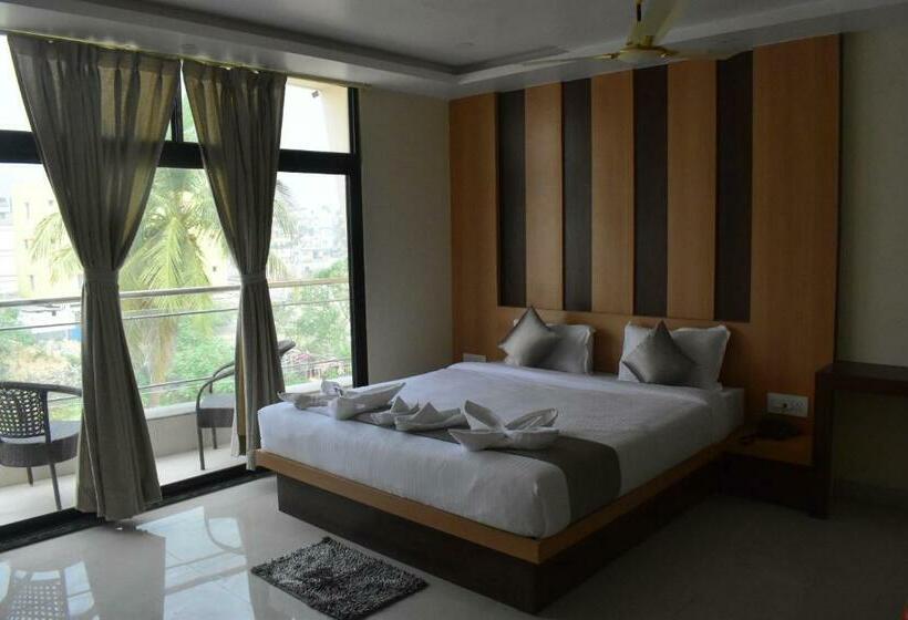 هتل Ridley International