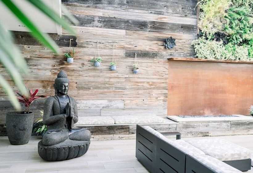 ホテル Scp Seven4one