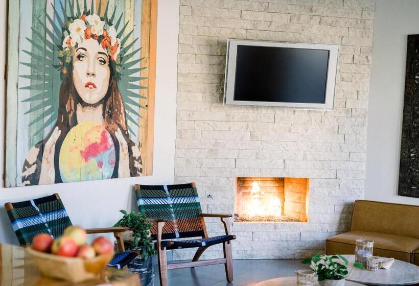 ホテル Scp Seven4one