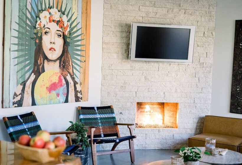 ホテル Scp Seven4one