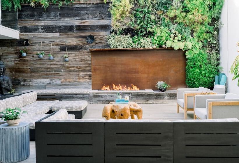 ホテル Scp Seven4one