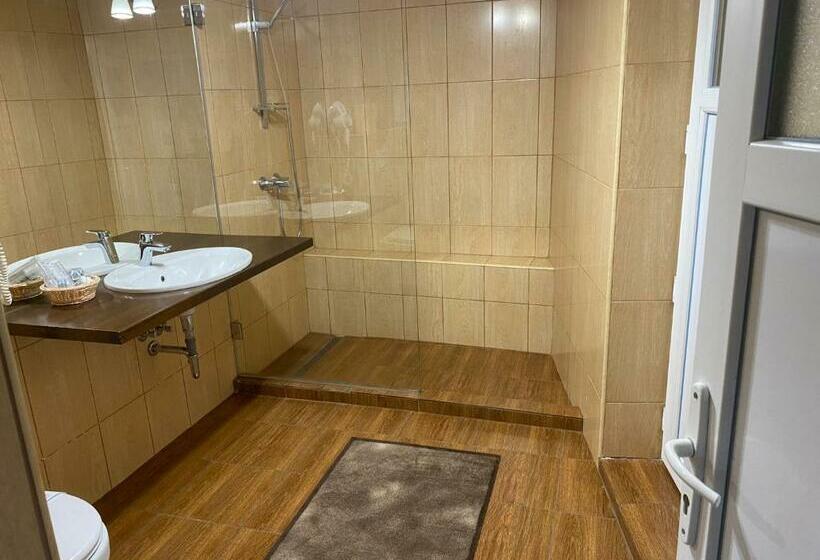 膳宿费 Vila Hubertus