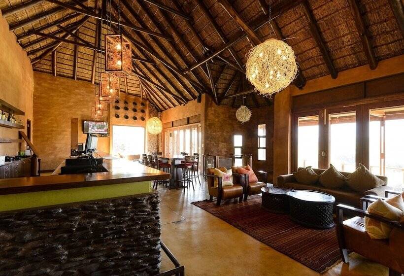African Hills Safari Lodge & Spa